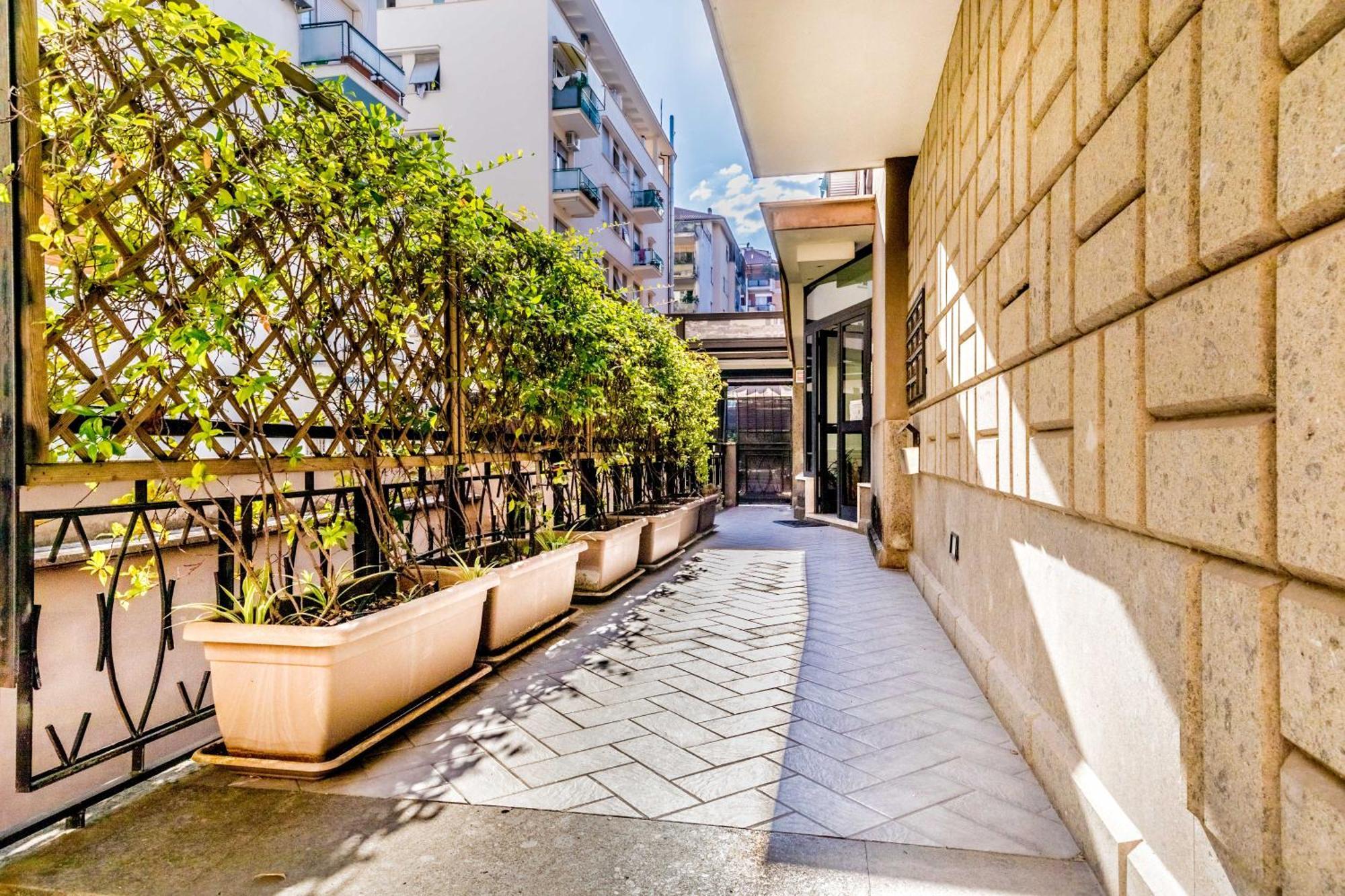 Attico Trilocale In Zona Farnesina Apartamento Roma Exterior foto